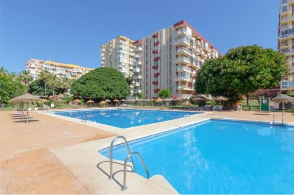 Malabiz Home Piscina Terraza Con Vistas Y Playa Benalmádena Dış mekan fotoğraf
